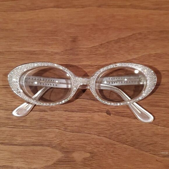 Vintage Cat Eye Rhinestone Glass from the 1950\'s 60\'s, By L. EVARD TWE FRANCE. main image 12